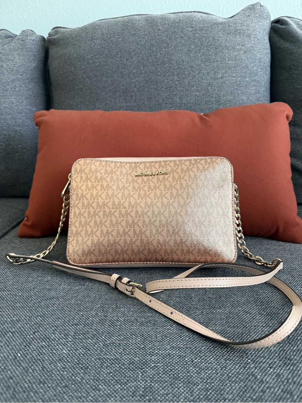 Michael Kors Jet Set East West Chain Crossbody